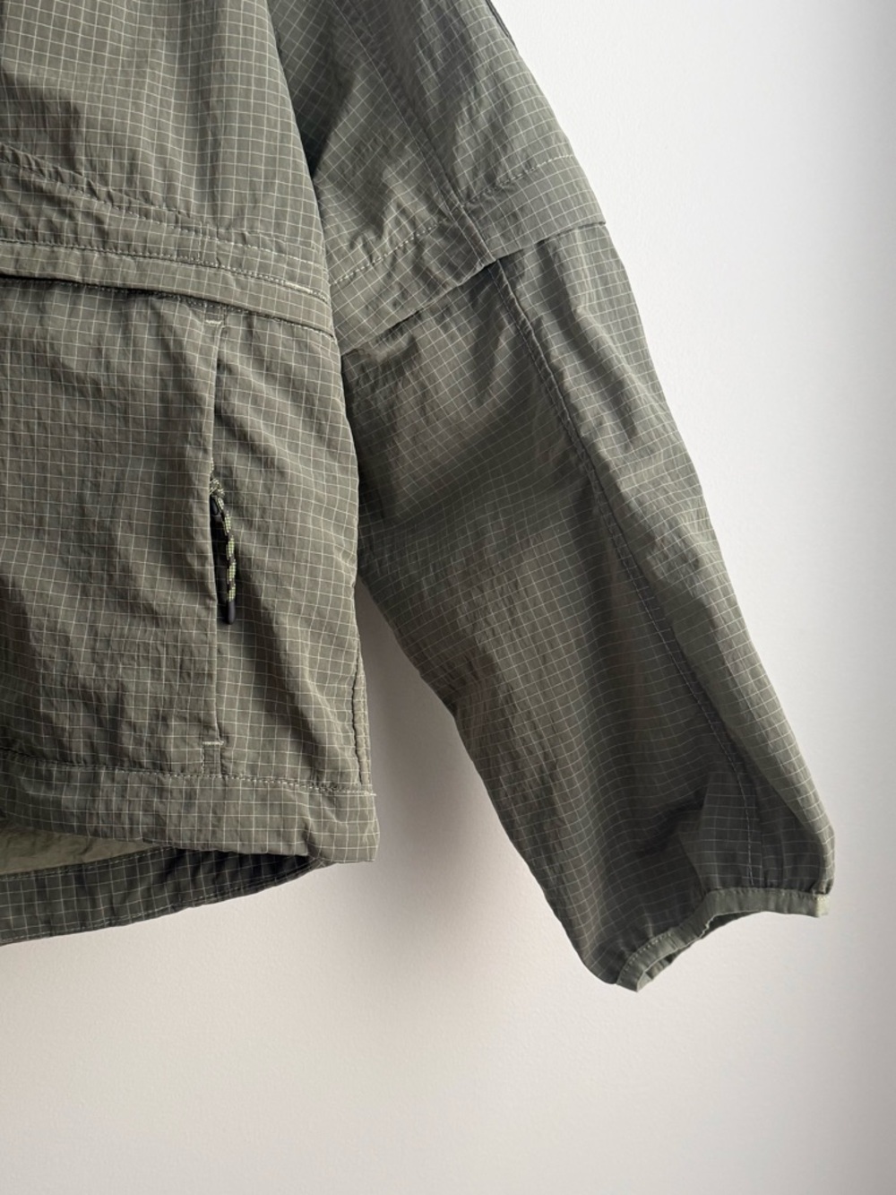 lululemon convertible hiking jacket - Picture 5 of 16